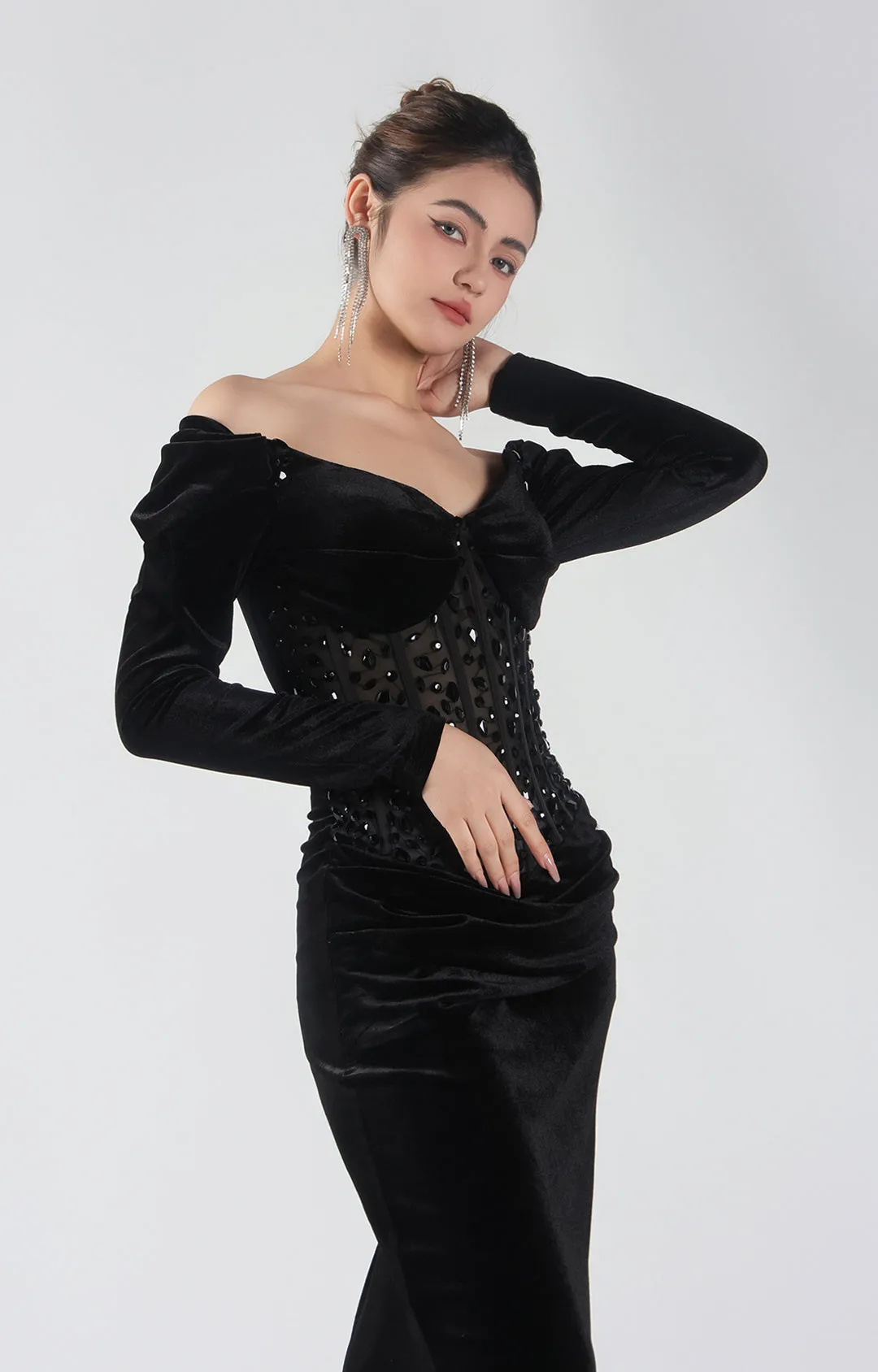 Off-Shoulder Long Bodice Sleeves Appliqued Dresses