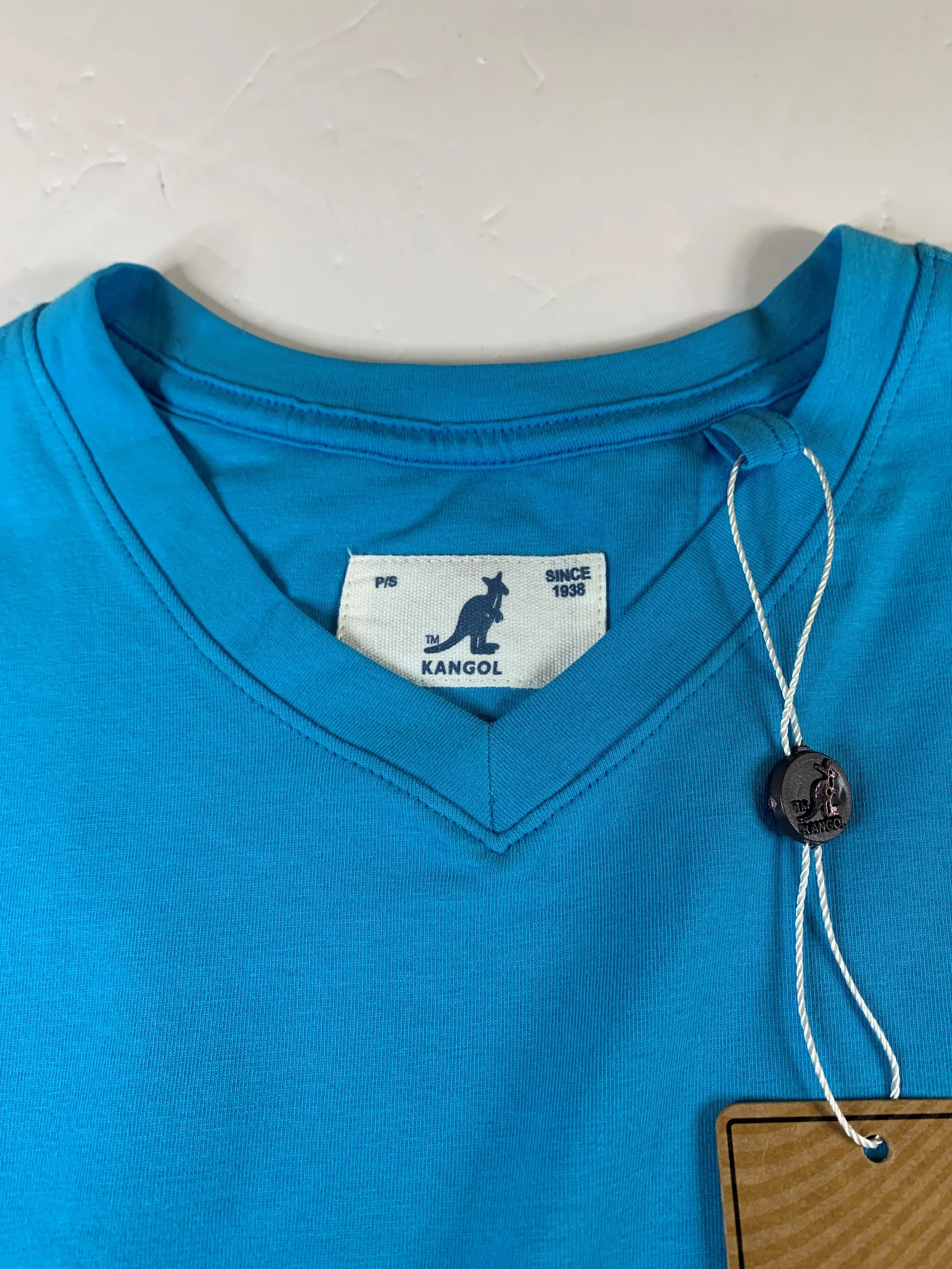 T-SHIRT V-NECK WITH EMBROIDERY