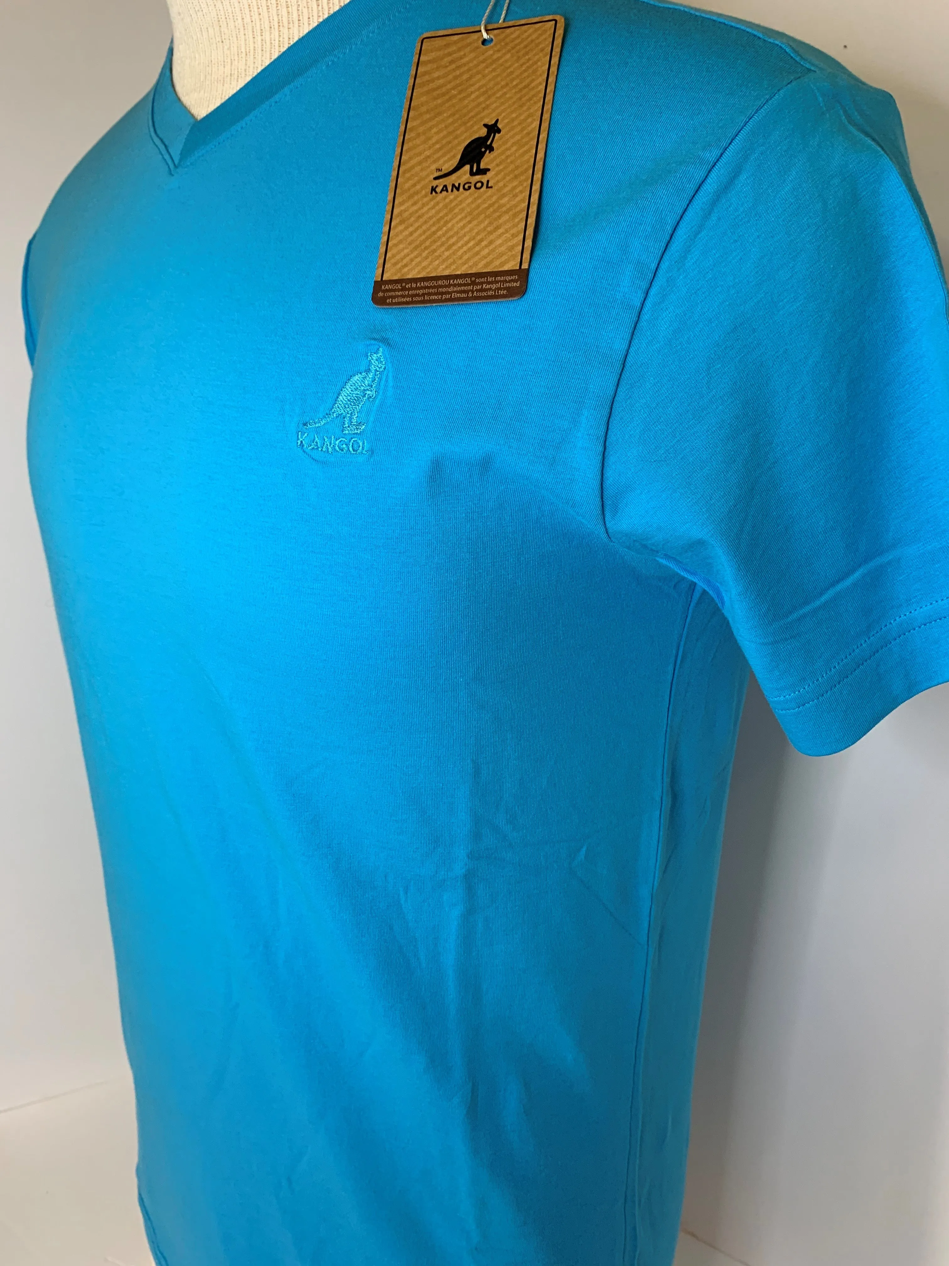 T-SHIRT V-NECK WITH EMBROIDERY
