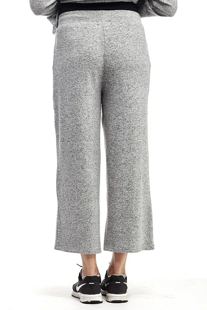 The Comfort Collection Sporty Capri