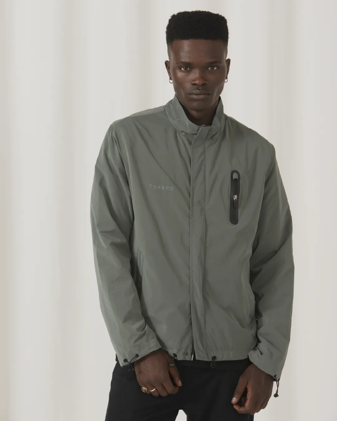 TSHEPO WINDBREAKER, ASH GRAY