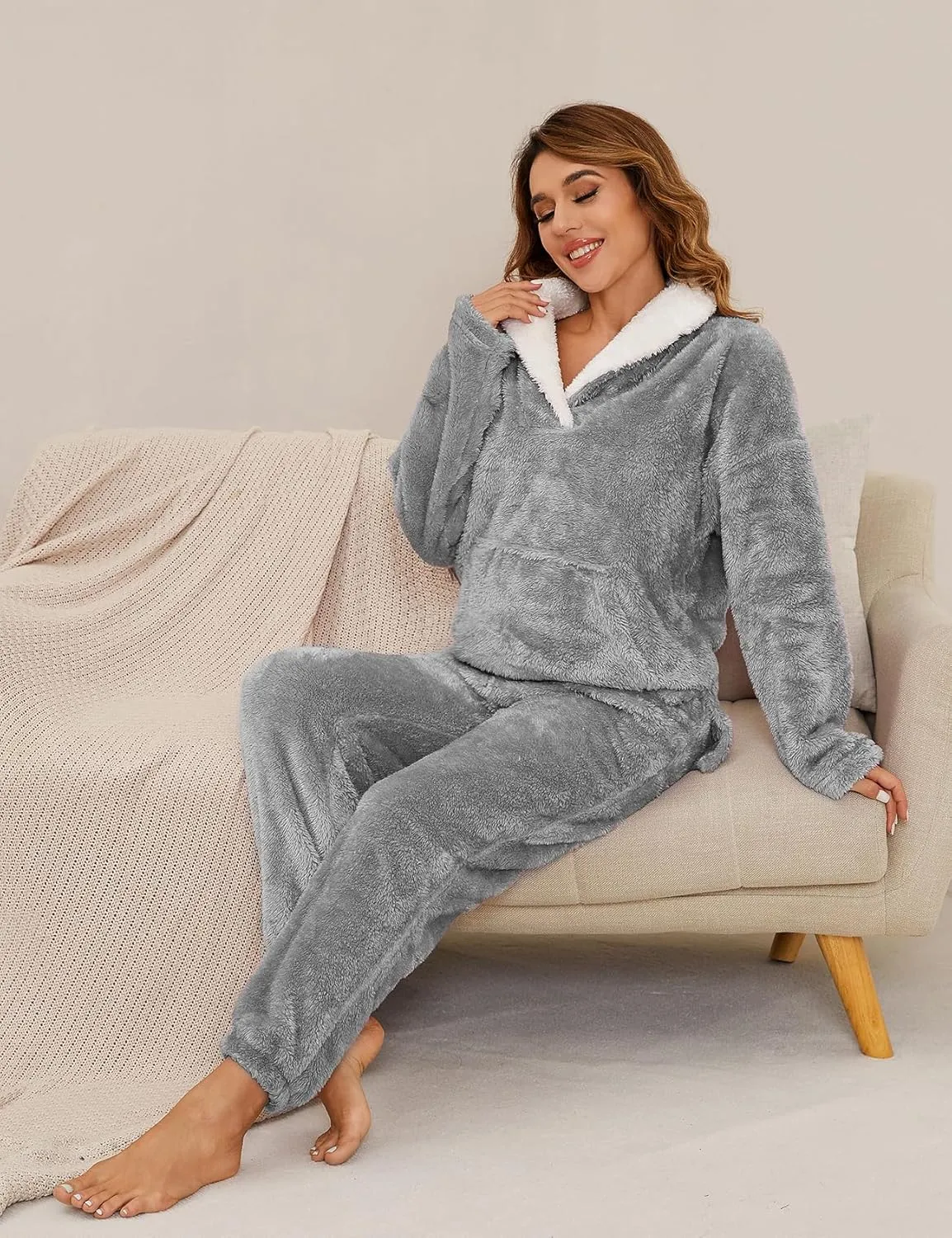 Women's Fluffy Pajamas Sets Fleece Loungewear Sleepwear Long Sleeve Pullover and Pants Set